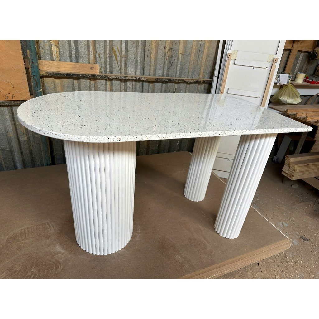 Bàn Ăn Mặt Đá Terrazzo Kết Hợp Đảo Bếp, Kích Thước Theo Yêu Cầu
